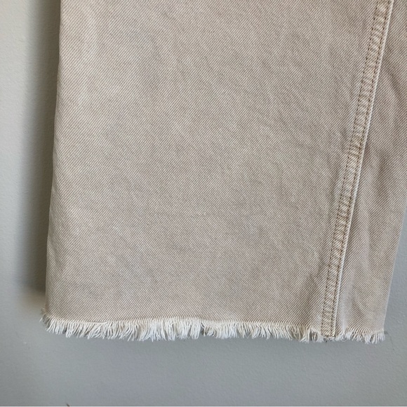 BDG Urban Outfitters High & Wide Cropped Raw Hem Jeans Beige Women’s Size 26 - Picture 8 of 13